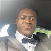 Enseignant et traducteur bilingue. Rédacteur web à mi-temps